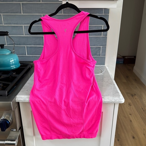 ZYIA Vibrant Pink Active Tank - Picture 4 of 5